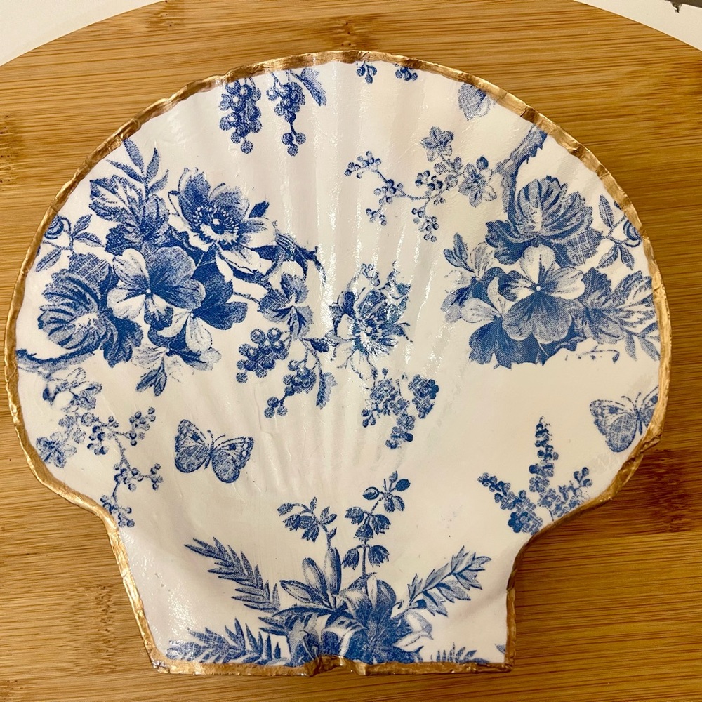 Large Scallop Shell Jewelry Dish